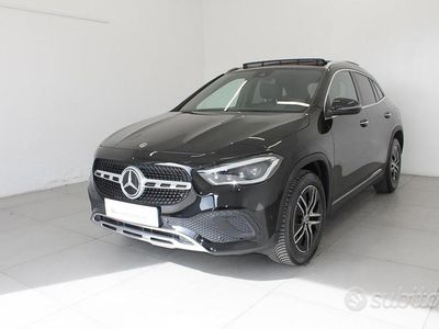 Usata Mercedes GLA200 149 CV (109 kW) 2022 Viola SUV