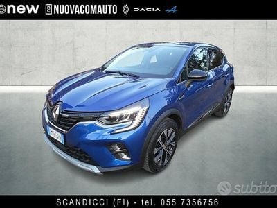 Usata Renault Captur Intens 101 CV (74 kW) 2023 Blu SUV