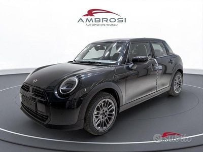 Nuova Mini Cooper Classic 114 kW (156 CV) 2025 Nero Utilitaria