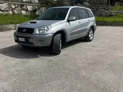 Usata Toyota RAV4 Sol 116 CV (85 kW) 2005 Grigio SUV