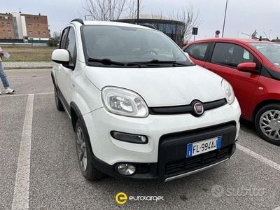 Usata Fiat Panda Trekking 85 CV (62 kW) 2017 Bianco pastello Utilitaria