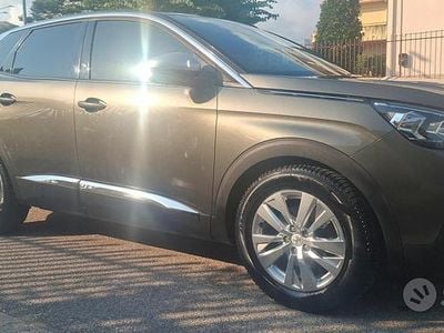 Usata Peugeot 3008 S 120 CV (88 kW) 2017 Verde SUV