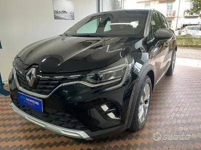 Second-hand Renault Captur 116 CP (85 kW) 2020 Negru SUV