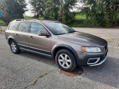 usata Volvo XC70 2.4D 163 CV AWD Momentum