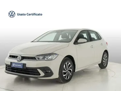 Usata VW Polo Life 95 CV (69 kW) 2024 Grigio Utilitaria