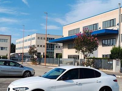 Usata Alfa Romeo Giulia 180 CV (132 kW) 2016 Bianco Berlina