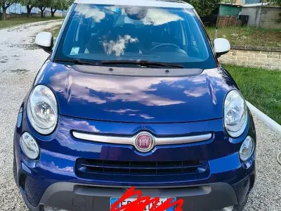 Usata Fiat 500L Trekking 105 CV (77 kW) 2015 Blu Monovolume