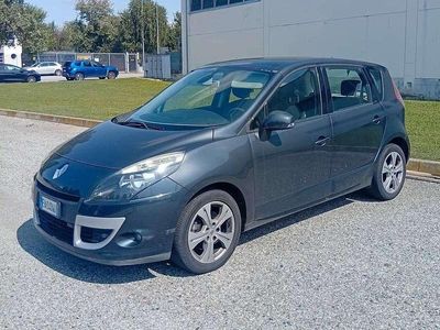 Usata Renault Scénic III Dynamique 110 CV (80 kW) 2010 Grigio Monovolume