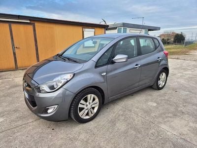 Usata Hyundai ix20 Comfort 115 CV (84 kW) 2014 Grigio Utilitaria