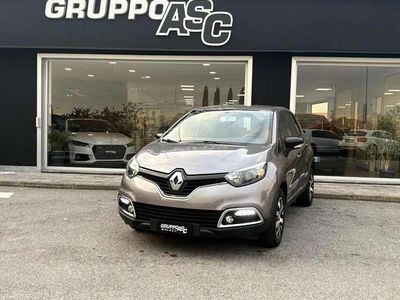 Usata Renault Captur 90 CV (66 kW) 2015 Grigio SUV