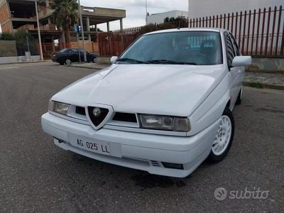 Usata Alfa Romeo 155 126 CV (92 kW) 1995 Bianco Berlina