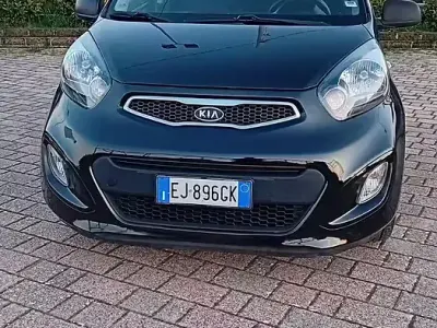 Usata Kia Picanto City 69 CV (50 kW) 2011 Nero Utilitaria