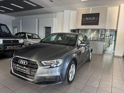 Usata Audi A3 Business 116 CV (85 kW) 2018 Blu Berlina