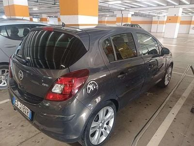 Usata Opel Corsa Sport 95 CV (69 kW) 2013 Grigio Utilitaria