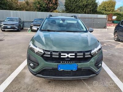 Usata Dacia Sandero Stepway 101 CV (74 kW) 2023 Verde Berlina
