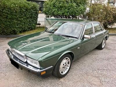 Verde Usata 1988 Jaguar XJ40 Sovereign Berlina | 10.500 €