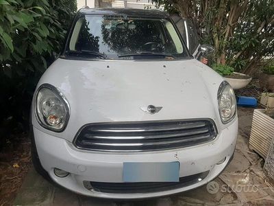 Usata Mini Cooper D 2012 Bianco Utilitaria