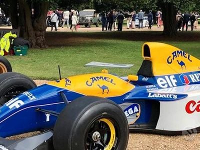 Usata Renault Clio 147 CV (108 kW) 1993 Utilitaria