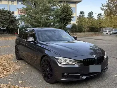 Usata BMW 330 Sport Line 258 CV (189 kW) 2012 Grigio Station wagon