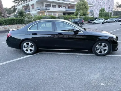 Usata Mercedes E200 184 CV (135 kW) 2018 Nero Berlina