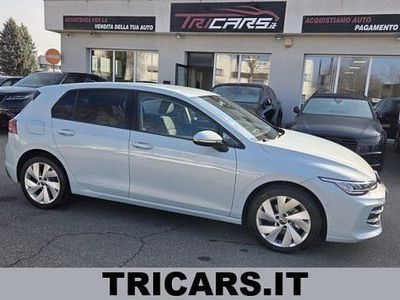 Usata VW Golf VIII Life 115 CV (84 kW) 2025 Blu Berlina