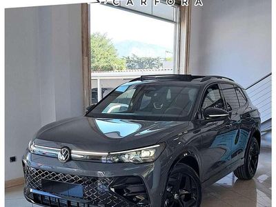 Grigio Nuova 2025 VW Tiguan R-line SUV | 48.900 € (Molto cara)