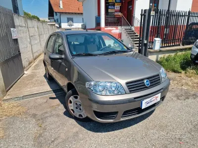 Usata Fiat Punto Classica 60 CV (44 kW) 2007 Marrone Utilitaria