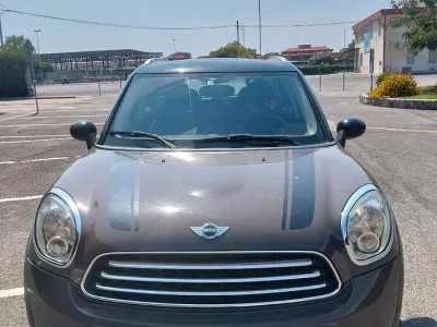 Usata Mini Countryman 111 CV (81 kW) 2012 Marrone SUV