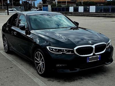 Usata BMW 318 Sport Line 150 CV (110 kW) 2019 Nero Berlina