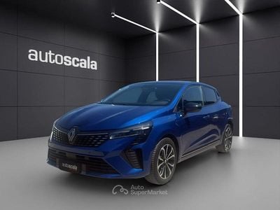 Usata Renault Clio V Techno 90 CV (66 kW) 2025 Blu Berlina