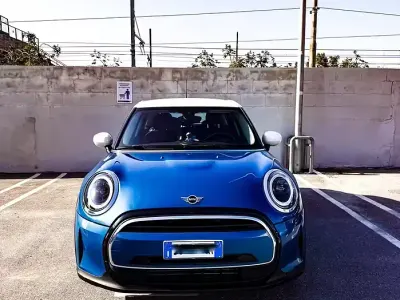 Usata Mini Cooper 136 CV (100 kW) 2021 Bluazzurro Utilitaria