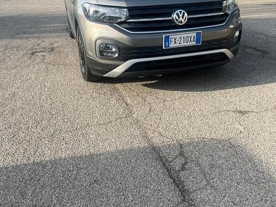 Usata VW T-Cross Advance 116 CV (85 kW) 2019 Grigio SUV