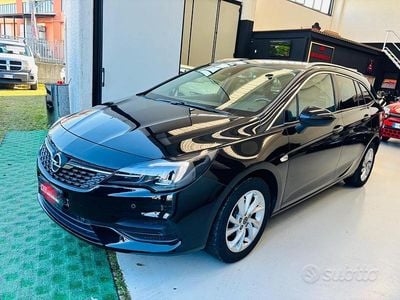 Usata Opel Astra Ultimate 122 CV (89 kW) 2021 Nero Station wagon