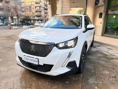 Usata Peugeot 2008 Allure 101 CV (74 kW) 2020 Bianco SUV
