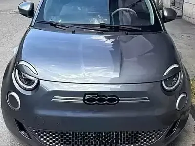 Usata Fiat 500e 42 kW (58 CV) 2024 Grigio Utilitaria