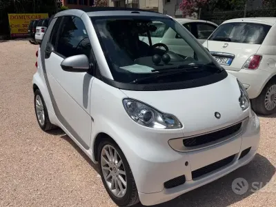 Usata Smart ForTwo Cabrio Passion 71 CV (52 kW) 2011 Blu Cabrio