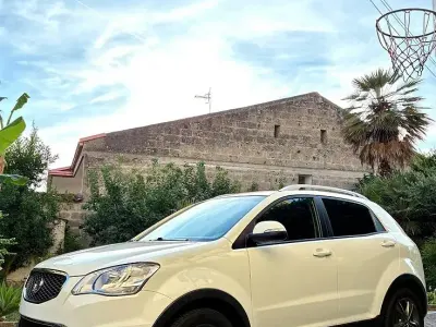 Usata SsangYong Korando 175 CV (128 kW) 2012 Bianco SUV