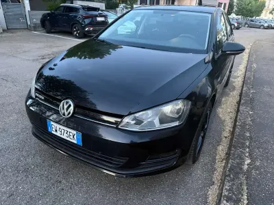 Usata VW Golf VII Trendline 110 CV (80 kW) 2014 Nero Berlina