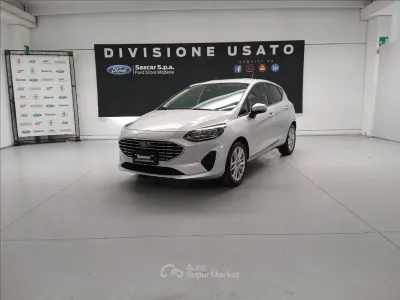 Usata Ford Fiesta Titanium 75 CV (55 kW) 2023 Gray Utilitaria