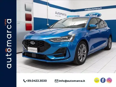 Usata Ford Focus ST-Line 125 CV (91 kW) 2024 Blu metallizzato Berlina