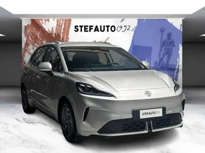 Nuova MG MG4 EV Comfort 67 kW (92 CV) 2026 Medal silver Utilitaria