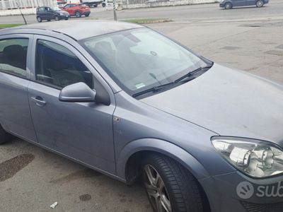 usata Opel Astra con impianto Gpl