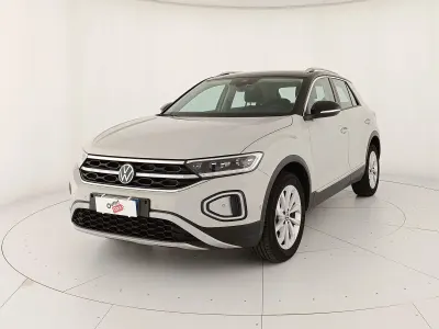 Usata VW T-Roc Style 110 CV (80 kW) 2023 Ascot grey nero SUV