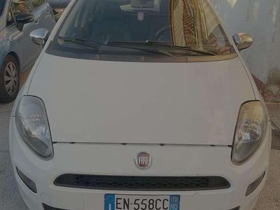 Usata Fiat Punto Easy 75 CV (55 kW) 2012 Utilitaria