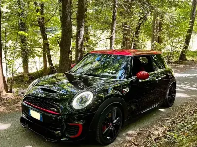 Begagnad Mini John Cooper Works 231 HK (169 kW) 2015 Halvkombi