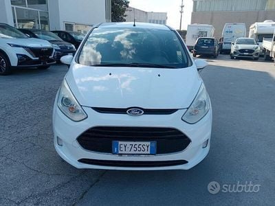 Begagnad Ford B-MAX Titanium 101 HK (74 kW) 2015 Vit Minibuss