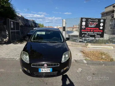 Usado Fiat Bravo Emotion 105 CV (77 kW) 2012 Negro Utilitario