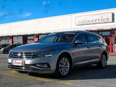 Usata VW Passat Business 150 CV (110 kW) 2021 Argento Station wagon