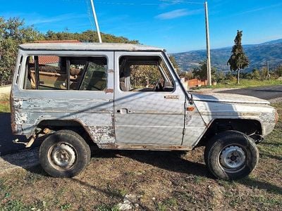 Usata Mercedes G240 72 CV (52 kW) 1982 Grigio SUV