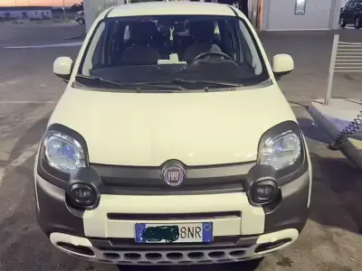 Usata Fiat Panda Cross Cross 69 CV (50 kW) 2023 Bianco Utilitaria